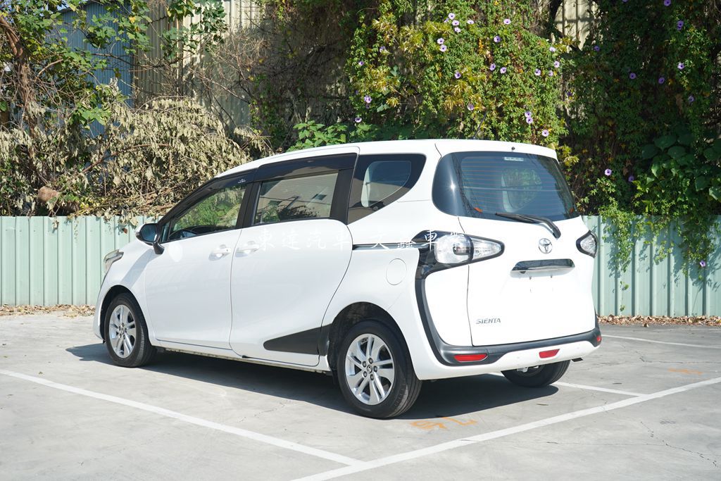 Toyota 2017 Sienta 5人座 1.8豪華5