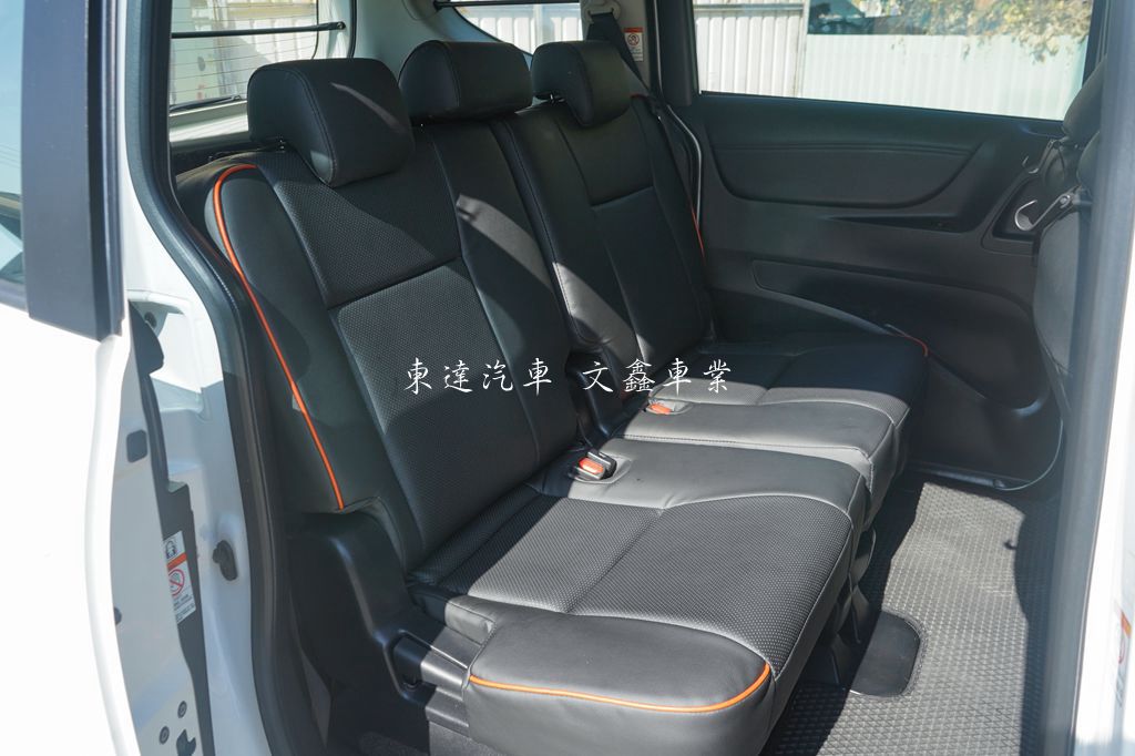 Toyota 2017 Sienta 5人座 1.8豪華11