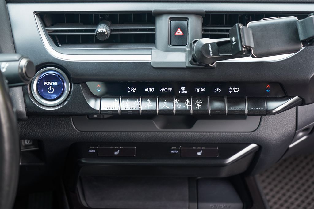 LEXUS 2019年 UX250h 2.0豪華版16