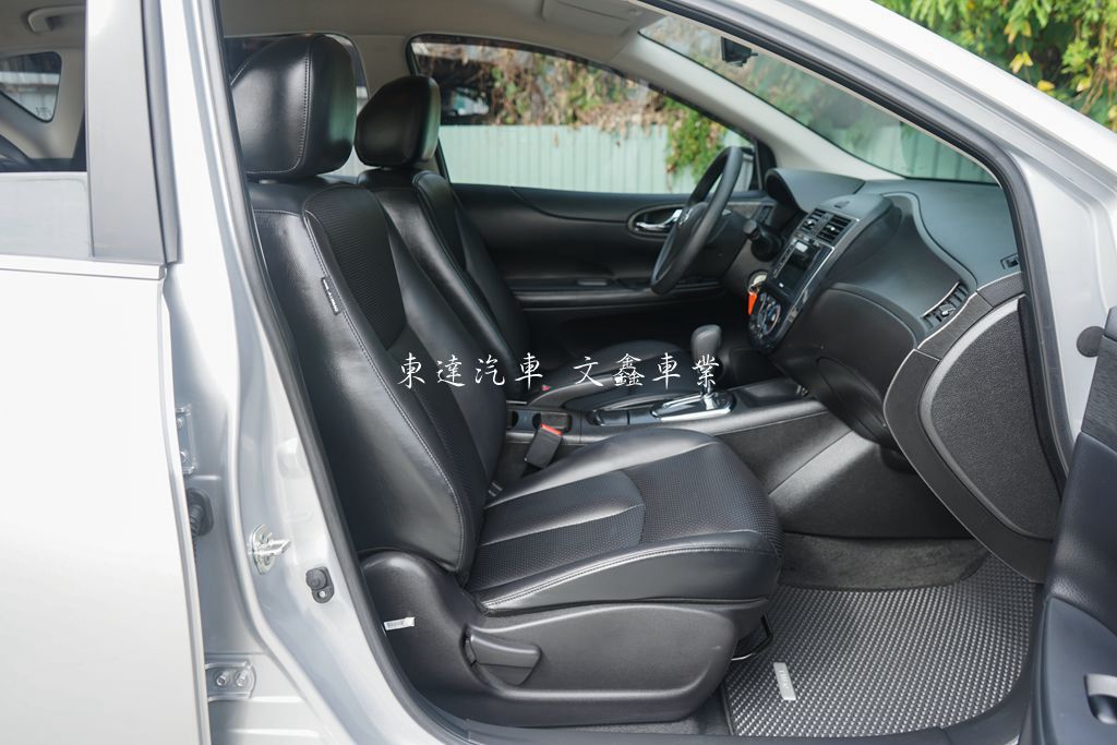 Nissan 2022 Tiida 5D 1.6豪華版13