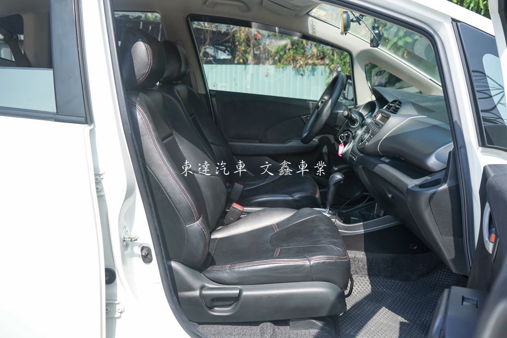 Honda 2012年 Fit 1.5 VTi13
