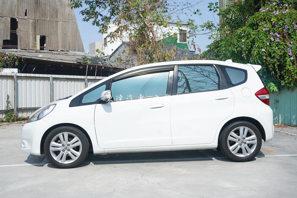 Honda 2012年 Fit 1.5 VTi7