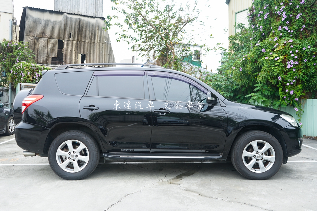 Toyota 2011 RAV4 2.4E3