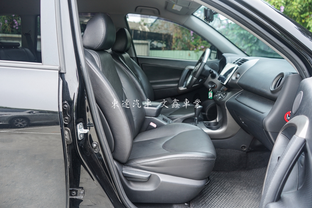 Toyota 2011 RAV4 2.4E13