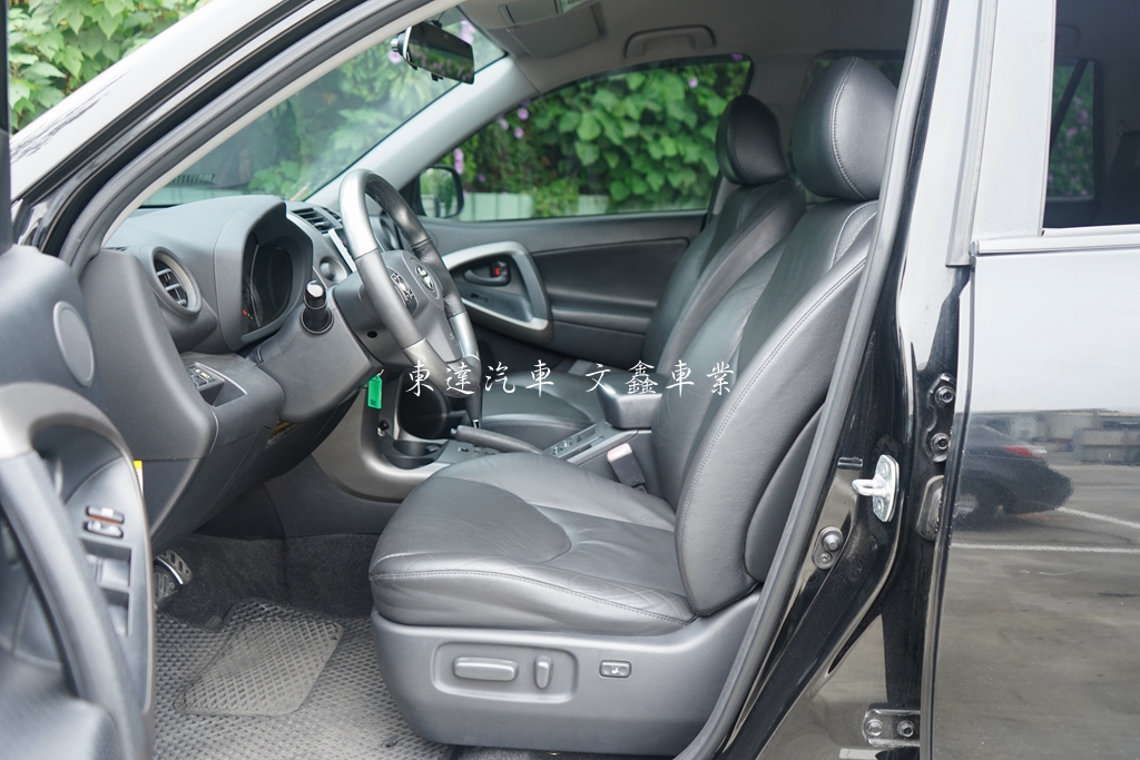 Toyota 2011 RAV4 2.4E9