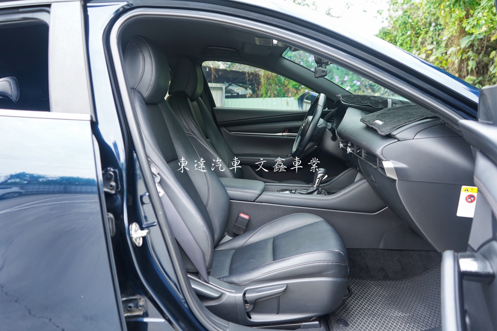 MAZDA 2021年馬3 5D 2.0頂級型13