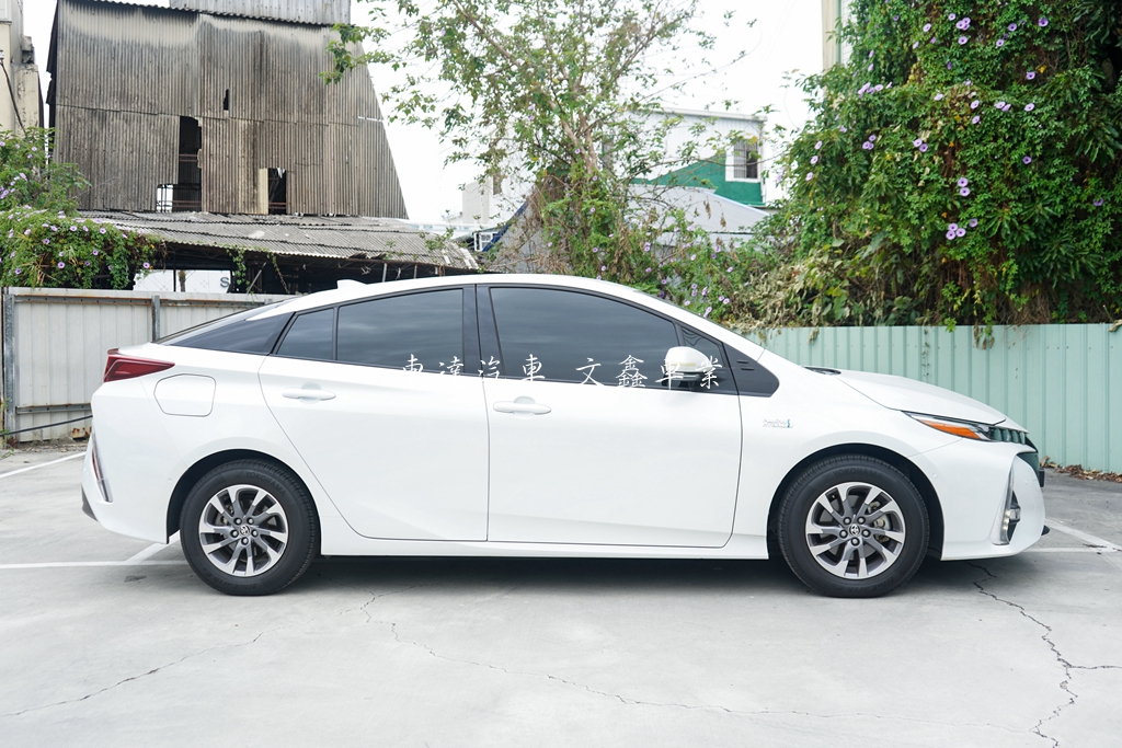 TOYOTA 2022年 PRIUS PHV 1.8 旗艦3