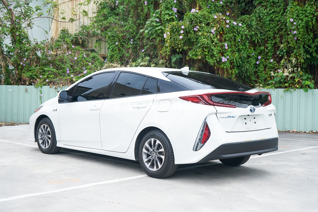 TOYOTA 2022年 PRIUS PHV 1.8 旗艦6