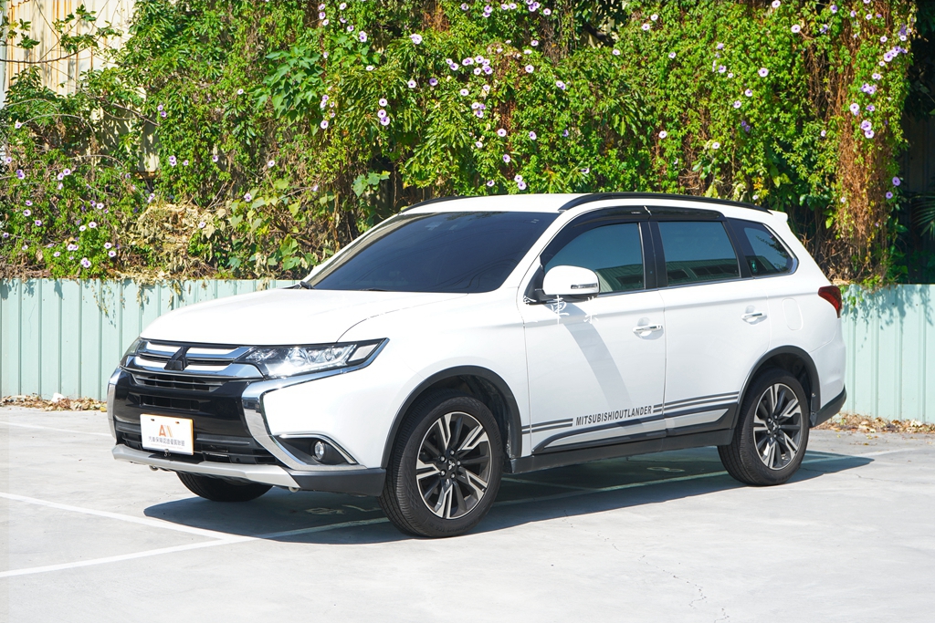 三菱 2021 Outlander 五人座 2.4尊貴型0