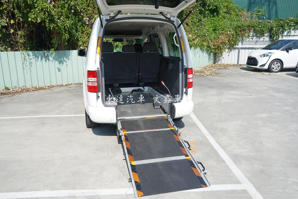 福斯 2013 Caddy Maxi 1.6 TDI 福祉車 10