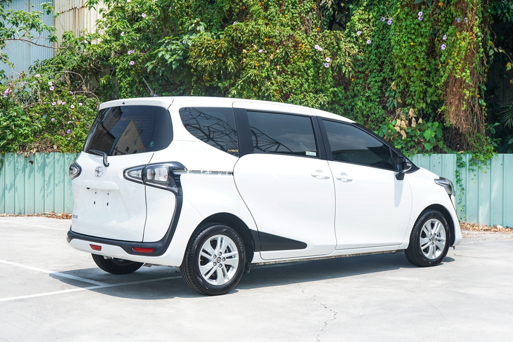 TOYOTA 2023 SIENTA 五人座 1.8豪華版4