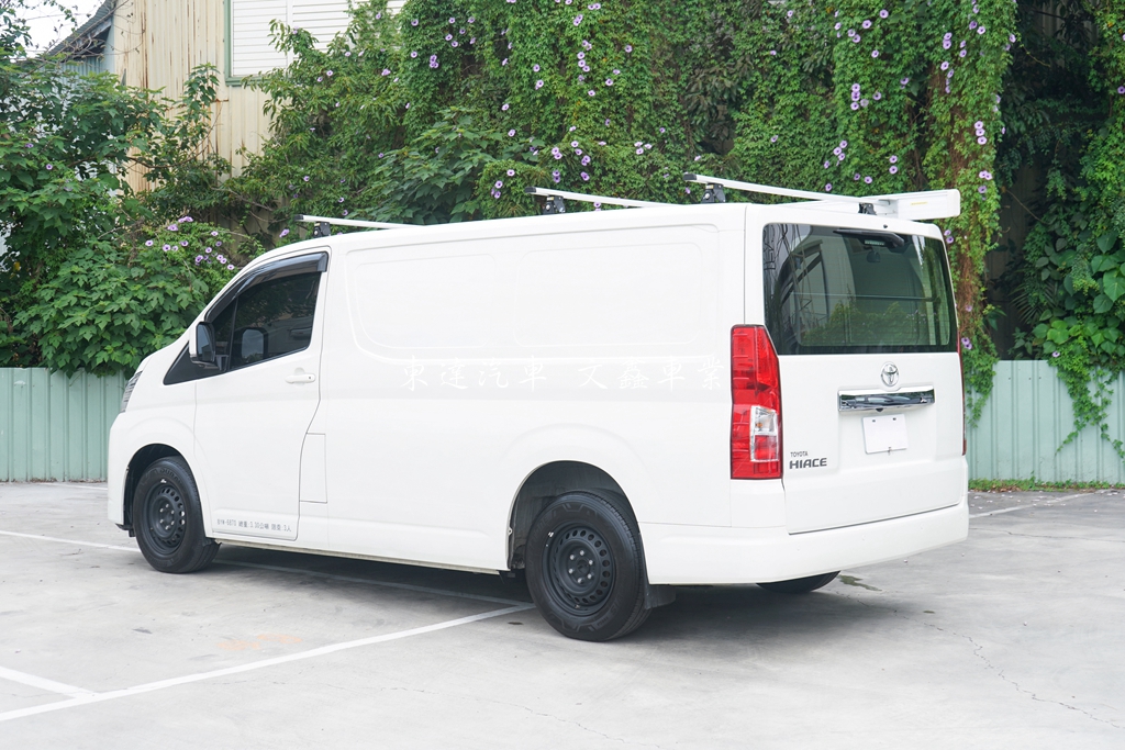 TOYOTA 2024 HIACE 2.8L6