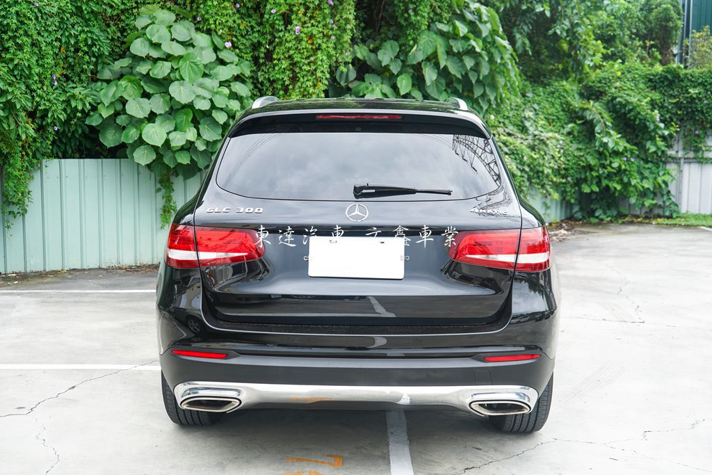 M-BENZ 2017年 GLC300 4MATIC 2.0L 5