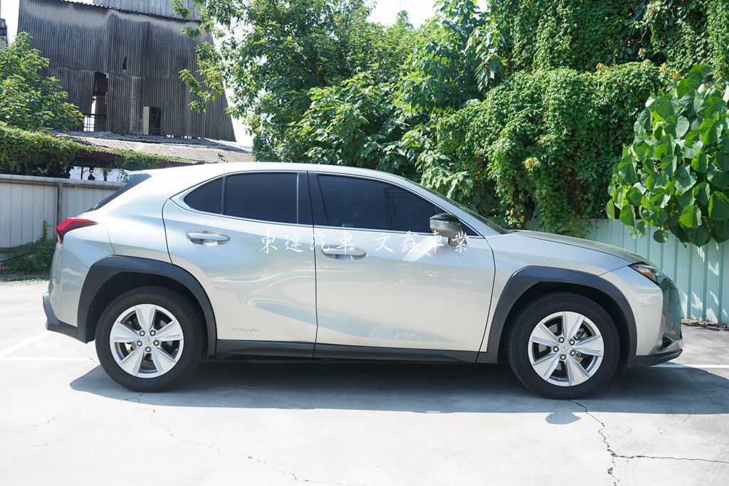2021 Lexus UX250h 2.0豪華版3