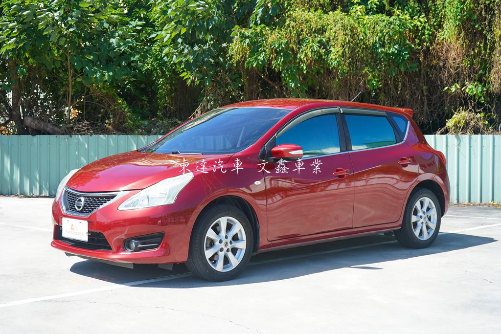 Nissan 2016 Tiida 5D 1.6傳奇版0