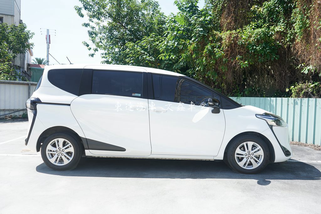 Toyota 2023 Sienta 5人座 1.8豪華＋3