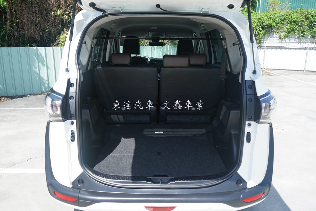 Toyota 2023 Sienta 5人座 1.8豪華＋8