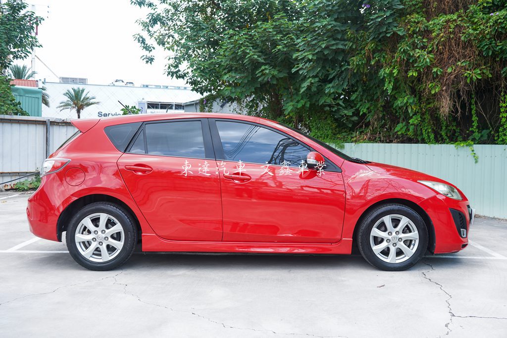 2010 Mazda 3 5D 2.0 頂級型3