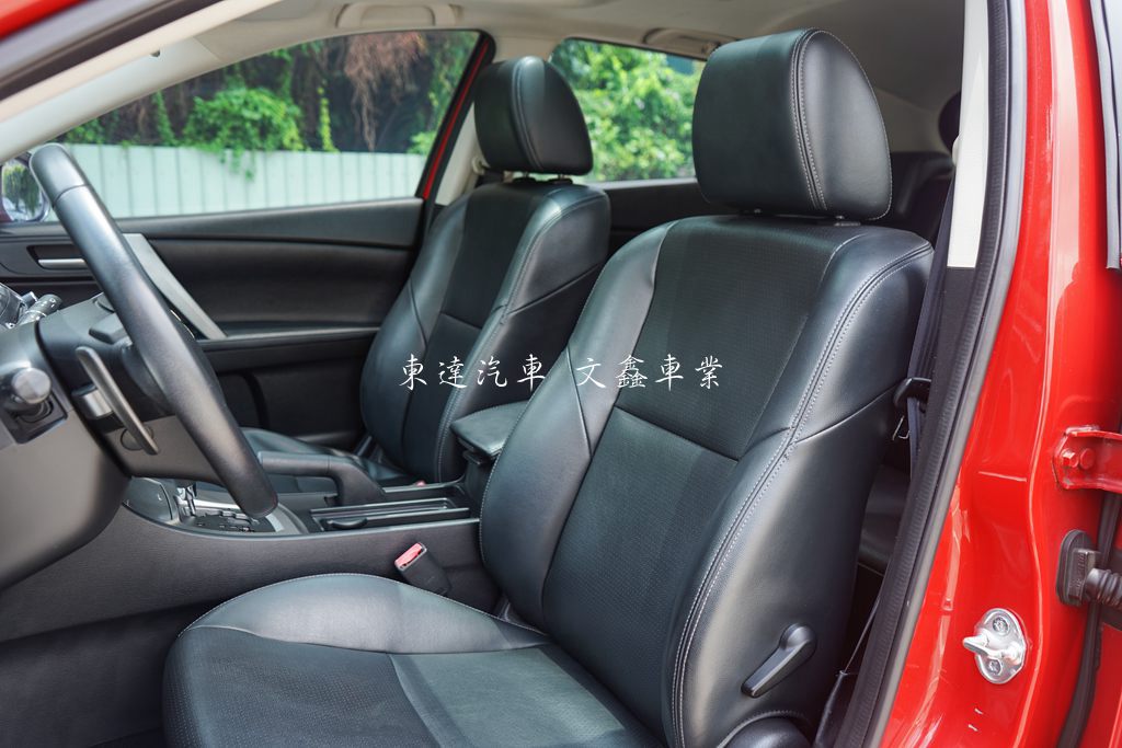 2010 Mazda 3 5D 2.0 頂級型10