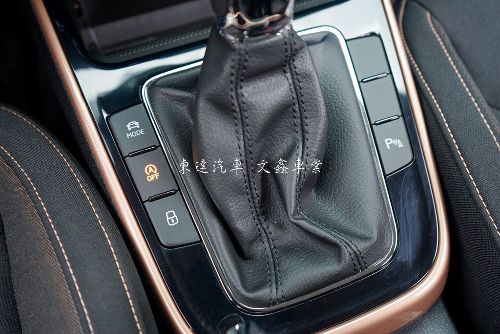 SKODA 2024 Fabia 1.0 TSI豪華動能版17