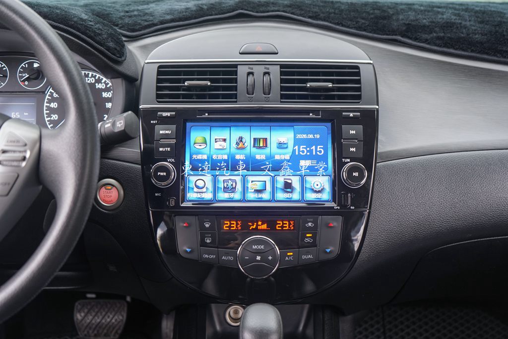 NISSAN 2016 TIIDA 5D 1.6豪華影音版17