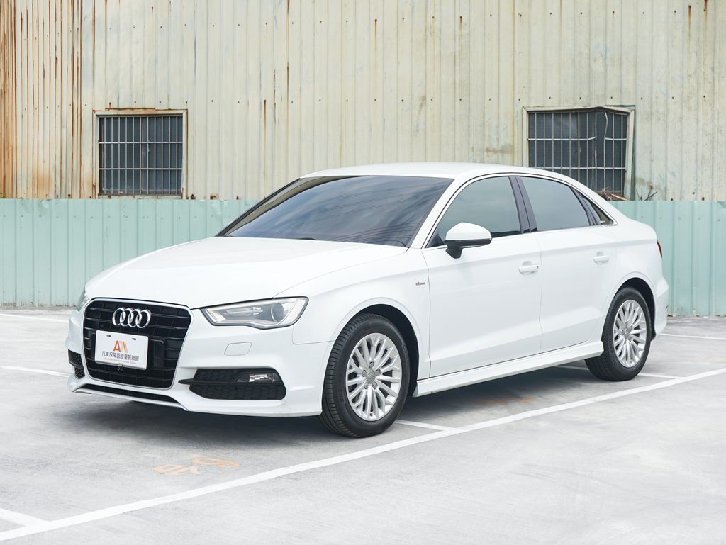 Audi 2016 A3 Sedan 30 TFSI 1.4L6