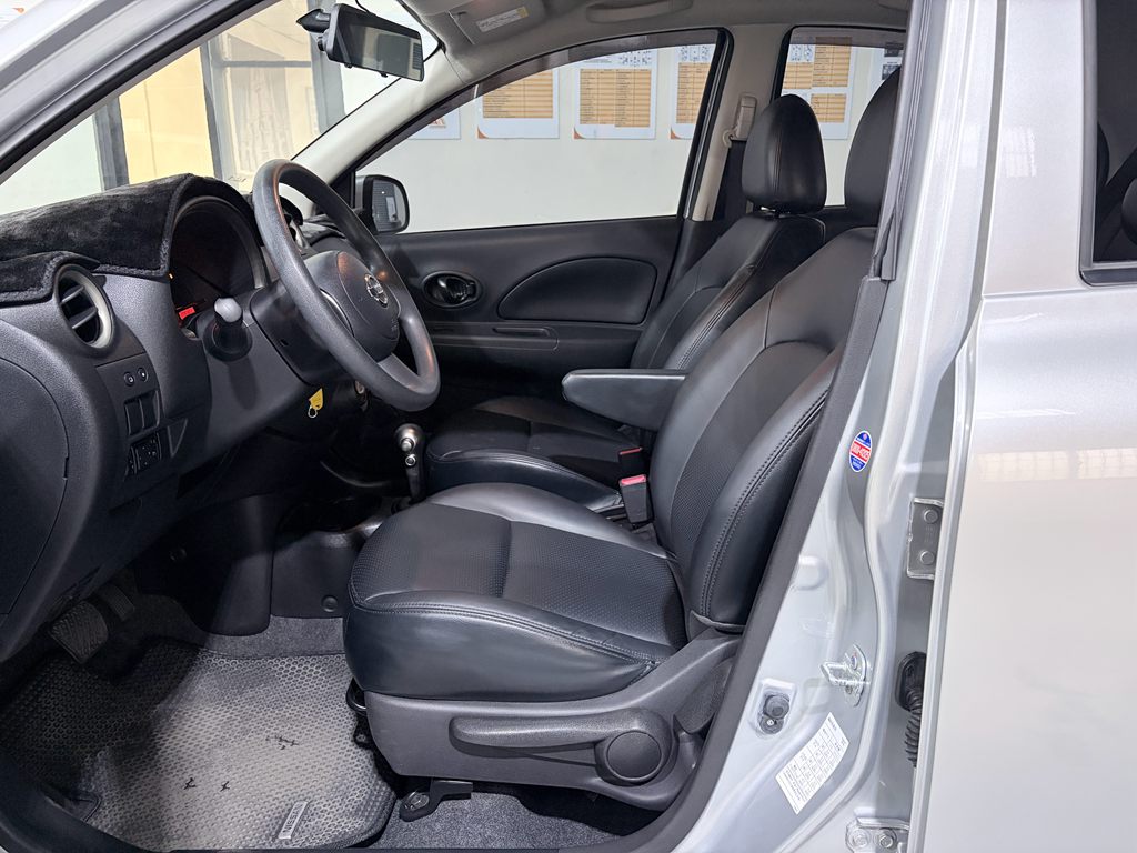 2016 Nissan March 1.5傳奇版5