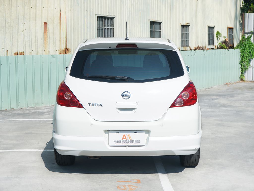 2010 Nissan 日產 Tiida 1.8 5D B7