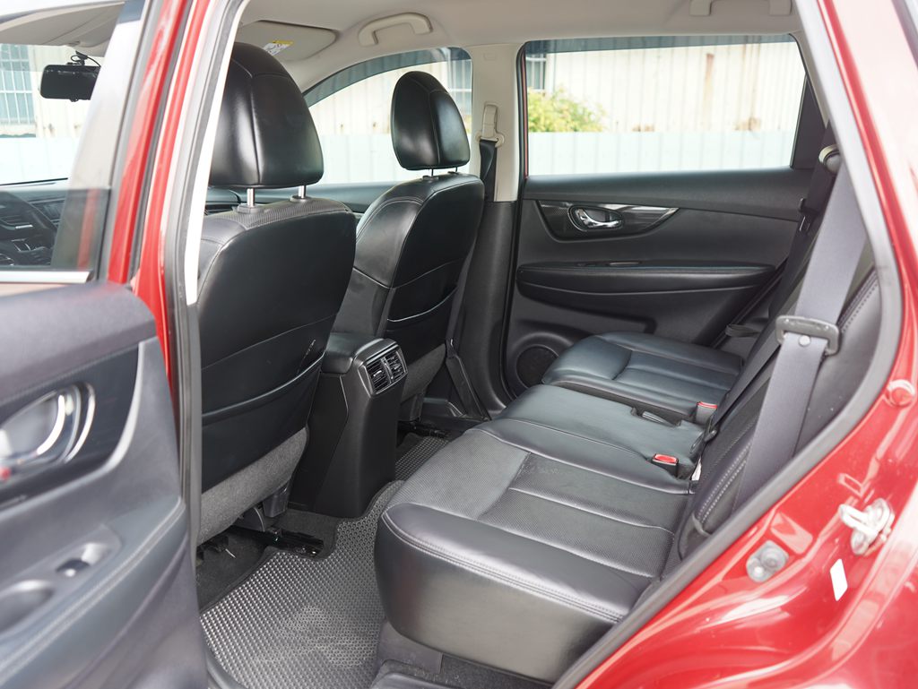 2019 Nissan X-Trail 2.0 2WD 玩美影音版11